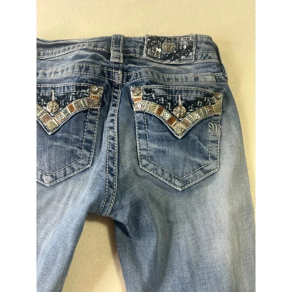 Miss Me‎ Mid Rise Skinny Jeans Light Wash Distressed Embroidered Beaded Size 27
